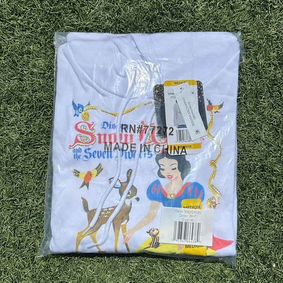 Disney’s Snow White Hoodie - Picture 5 of 7
